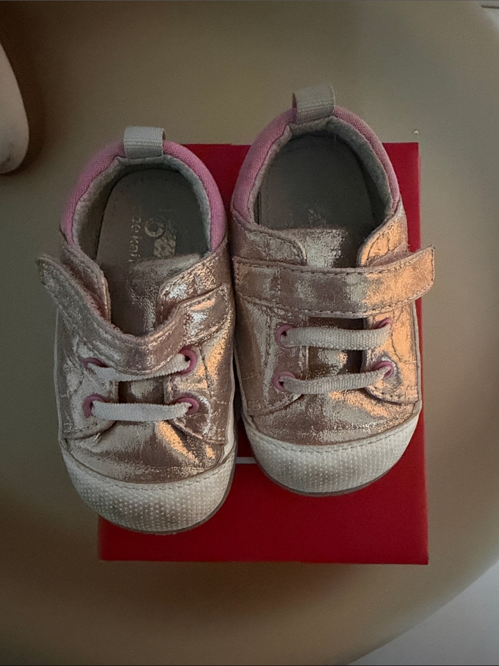 See Kai Run - Toddler Metallic Pink Casual Sneakers - size 6